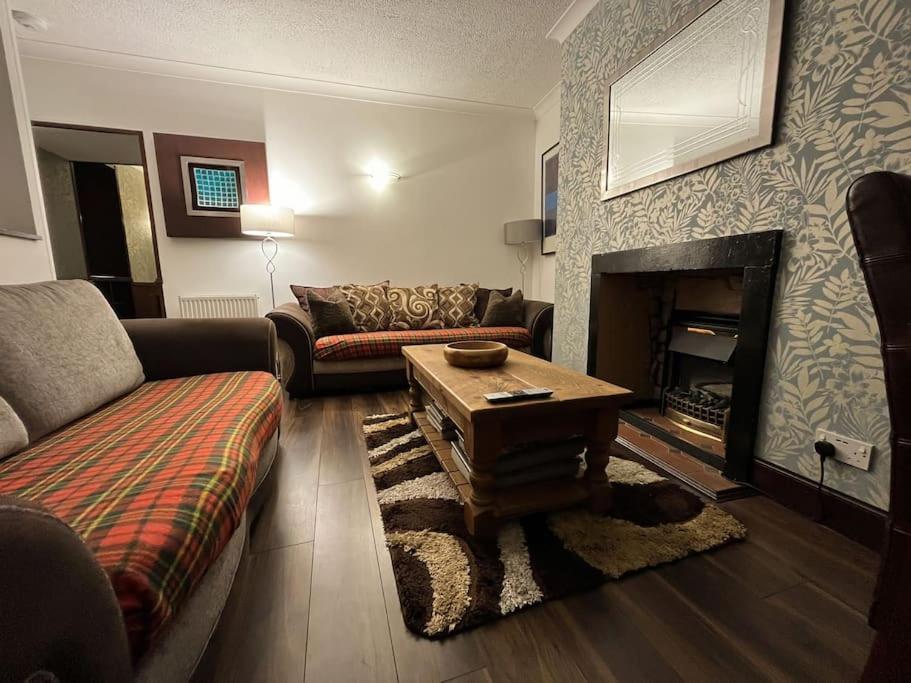 The Nook - 2-bed With Garden :)